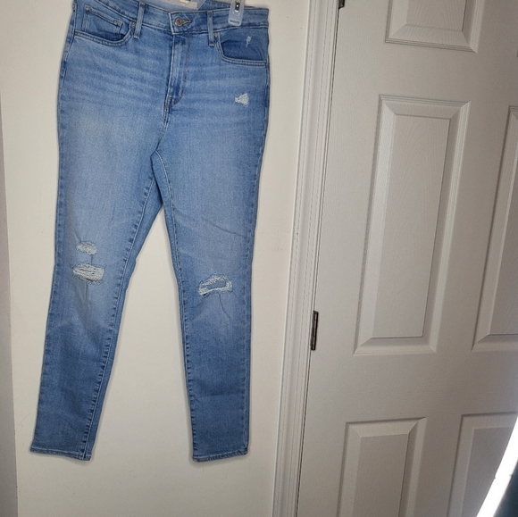 Levi’s 721 skinny high rise Distressed Jeans - Picture 1 of 5